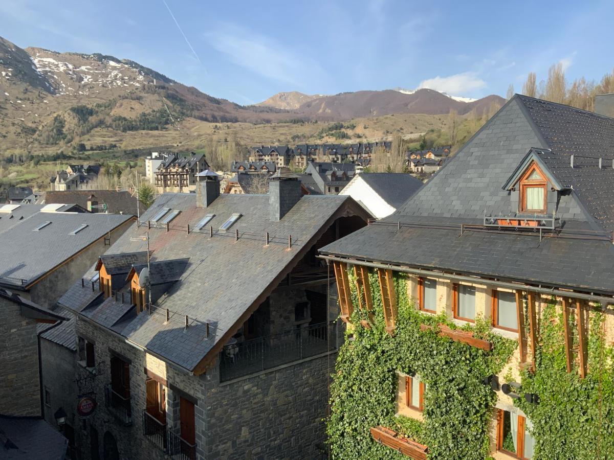 Esplendido Atico En Sallent Con Vistas Sallent de Gállego Exterior foto
